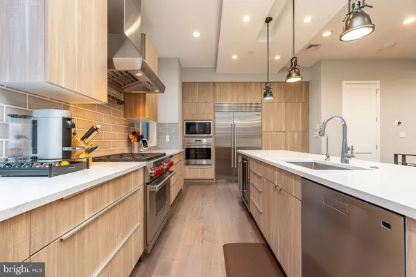 $6,950 | 608 North 3rd Street, Philadelphia, PA 19123