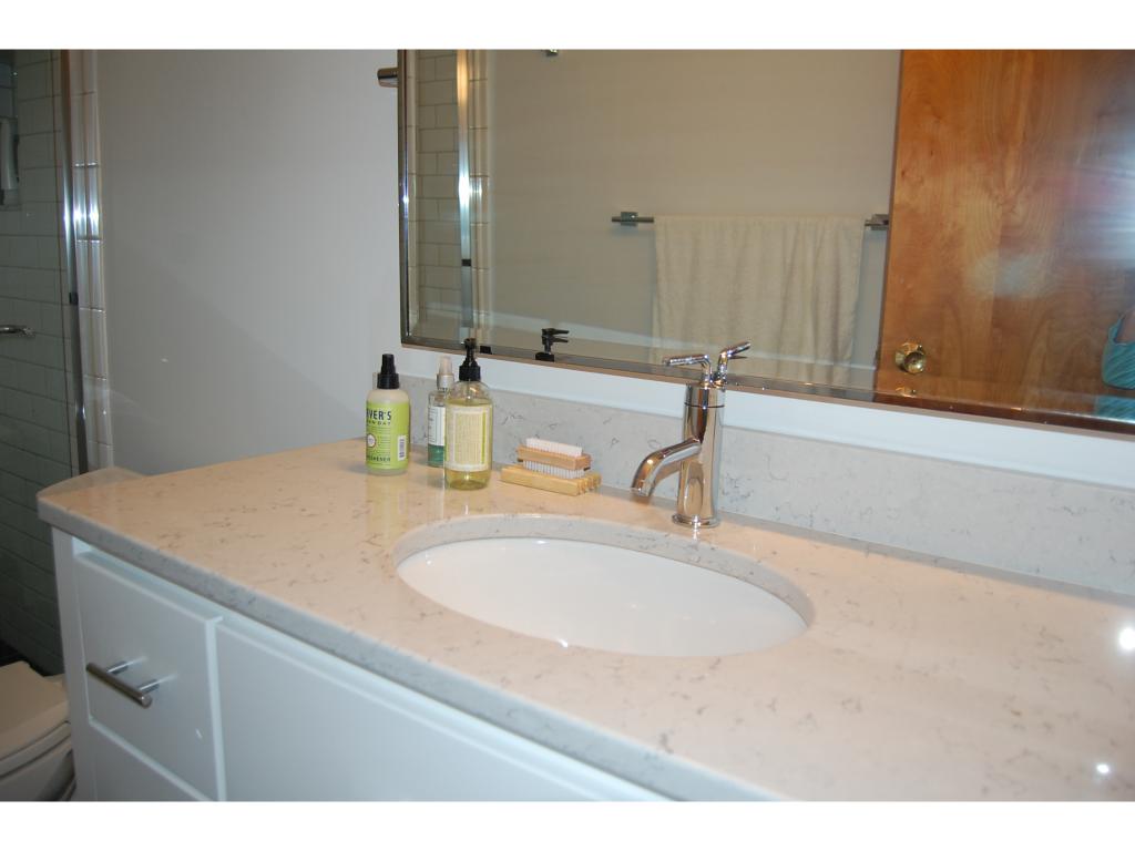 17 Castlerock Road, Unit 17 Warren, VT 05674 - Photo 7 of 22