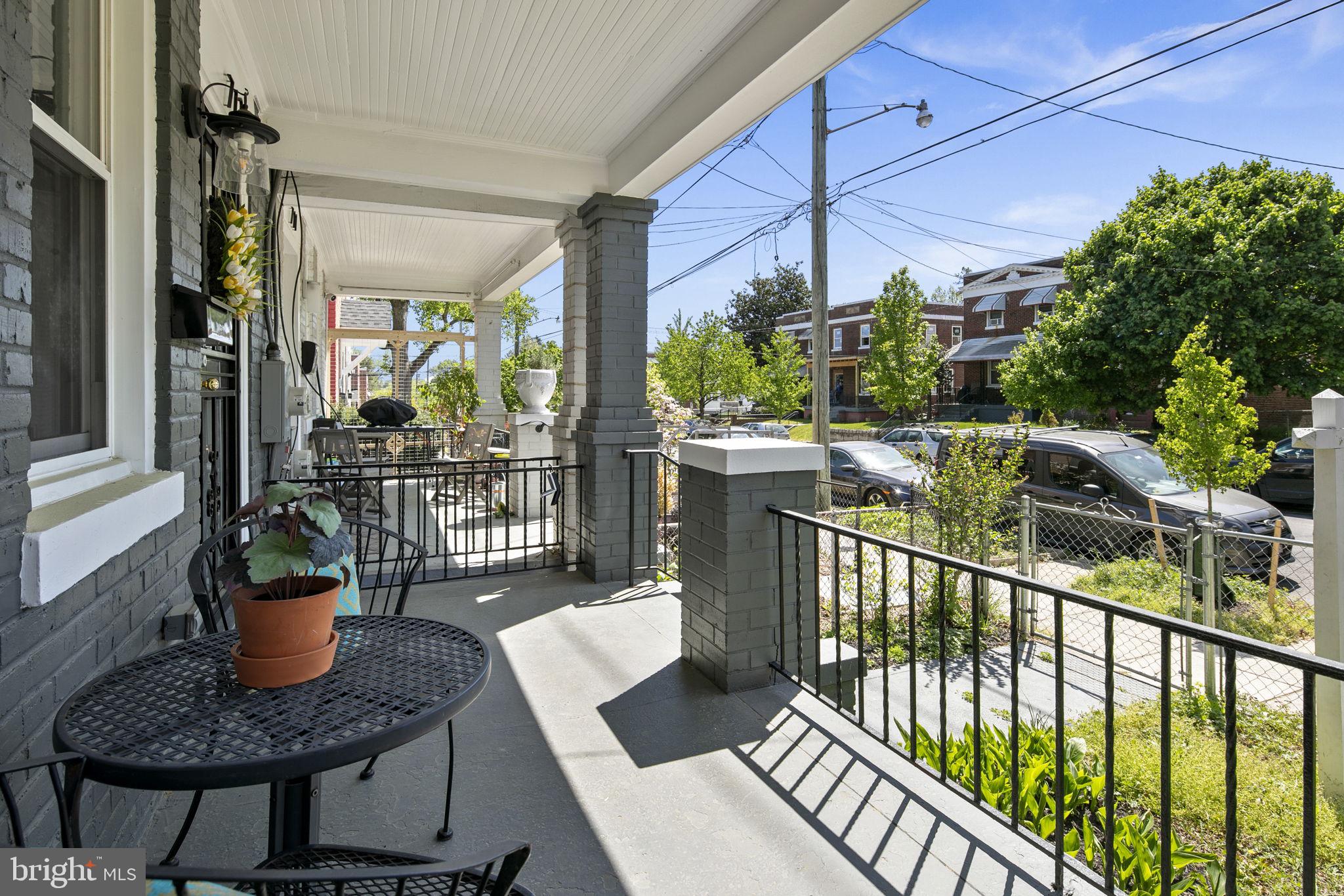 713 Rittenhouse Street Northwest Washington, DC 20011 - Photo 11 of 35 a view of a balcony with chairs