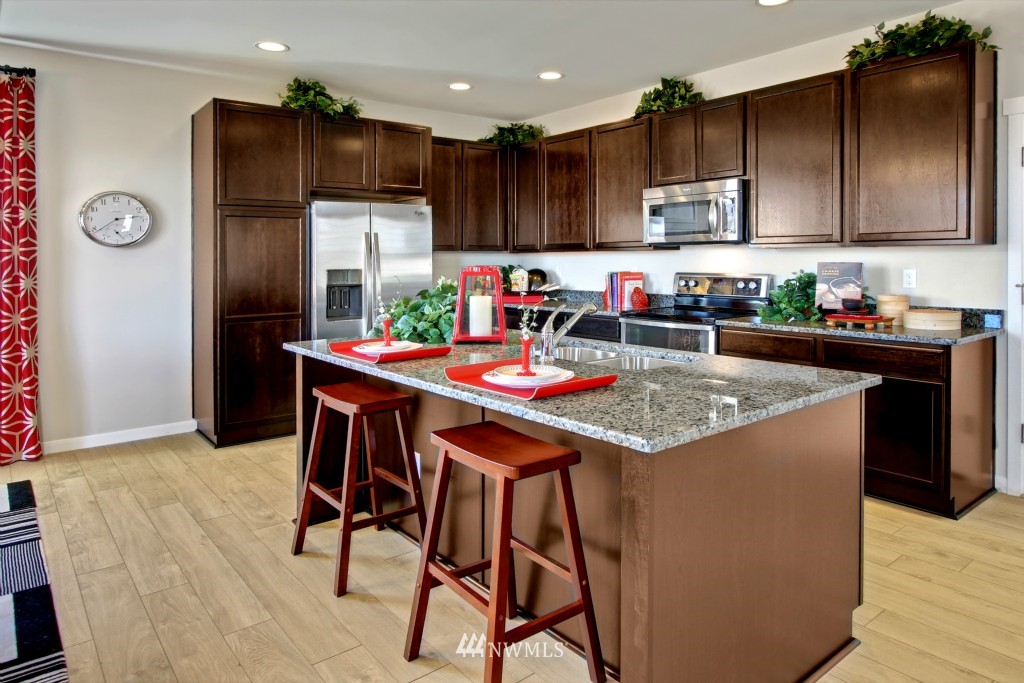 5458 Timber Ridge Drive, Unit 5096 Mount Vernon, WA 98273 - Photo 3 of 19 Gallery Image 3