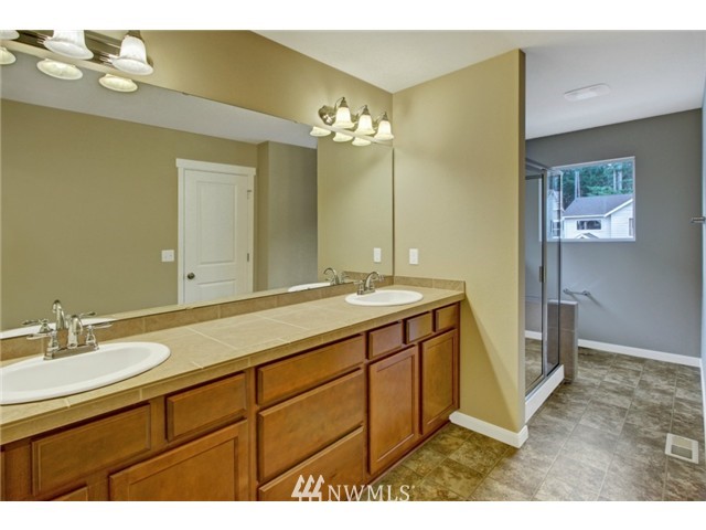 5458 Timber Ridge Drive, Unit 5096 Mount Vernon, WA 98273 - Photo 10 of 19 Gallery Image 10