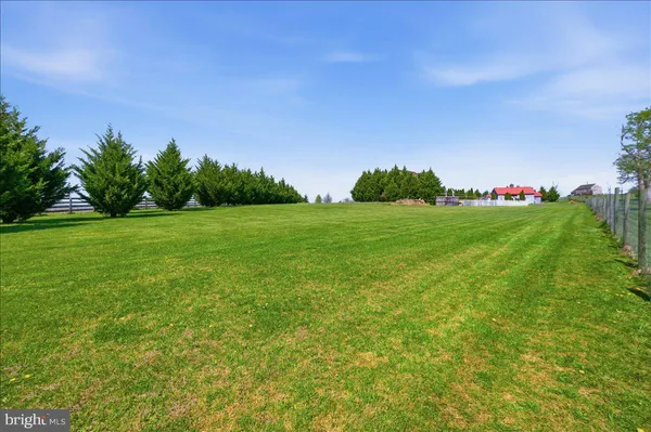 $1,349,000 | 11950 Stonehouse View Court, Lovettsville, VA 20180