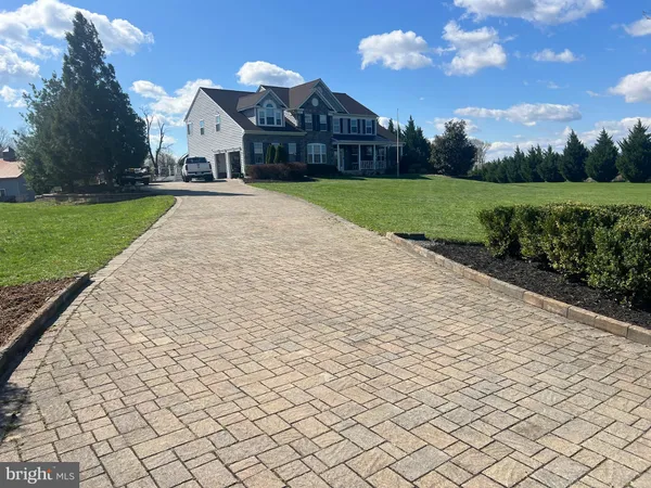 $1,349,000 | 11950 Stonehouse View Court, Lovettsville, VA 20180