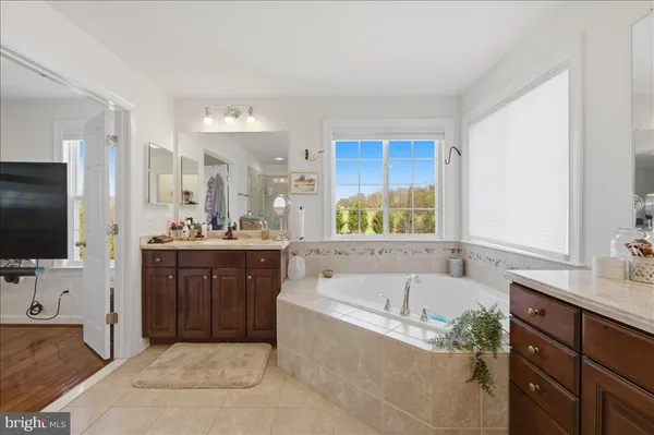 $1,349,000 | 11950 Stonehouse View Court, Lovettsville, VA 20180