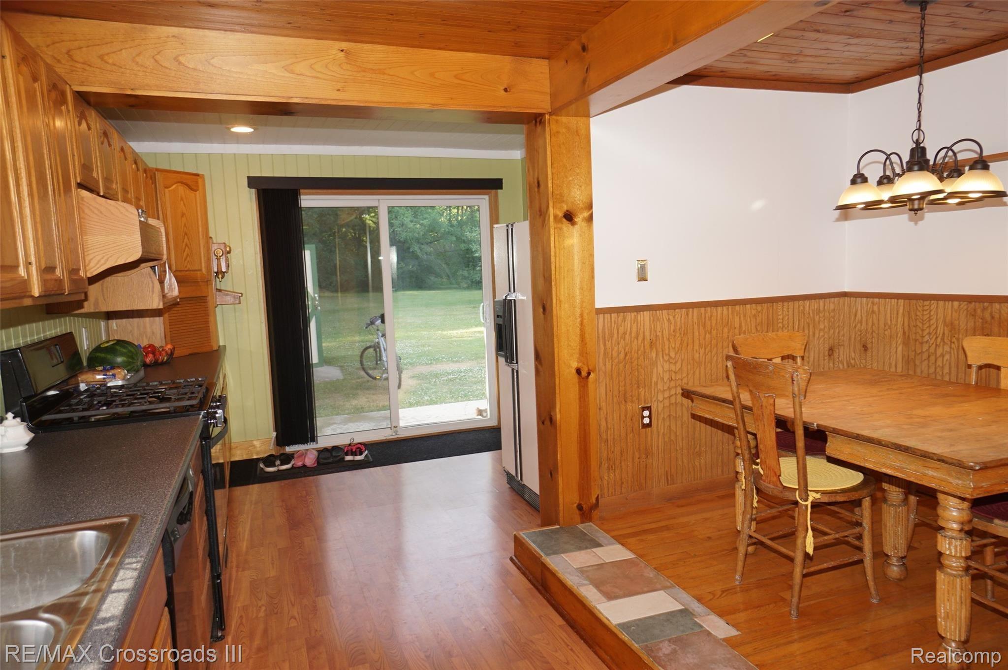 45180 Robson Road Belleville, MI 48111 - Photo 10 of 24 DSC06120.JPG