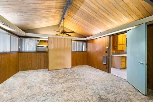 a view of empty room