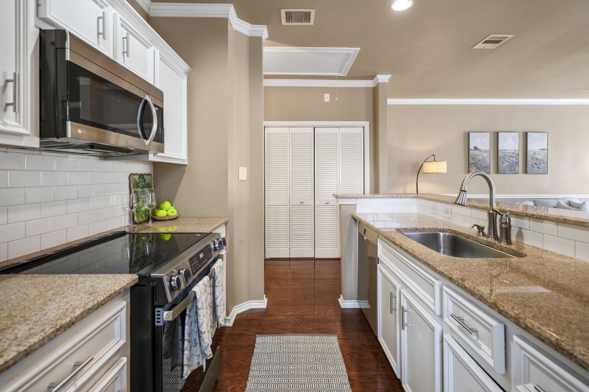 3209 Chenevert Street Houston, TX 77004 - Photo 21 of 32 Functional kitchen offering plenty of workspace and storage for everyday cooking and entertaining.