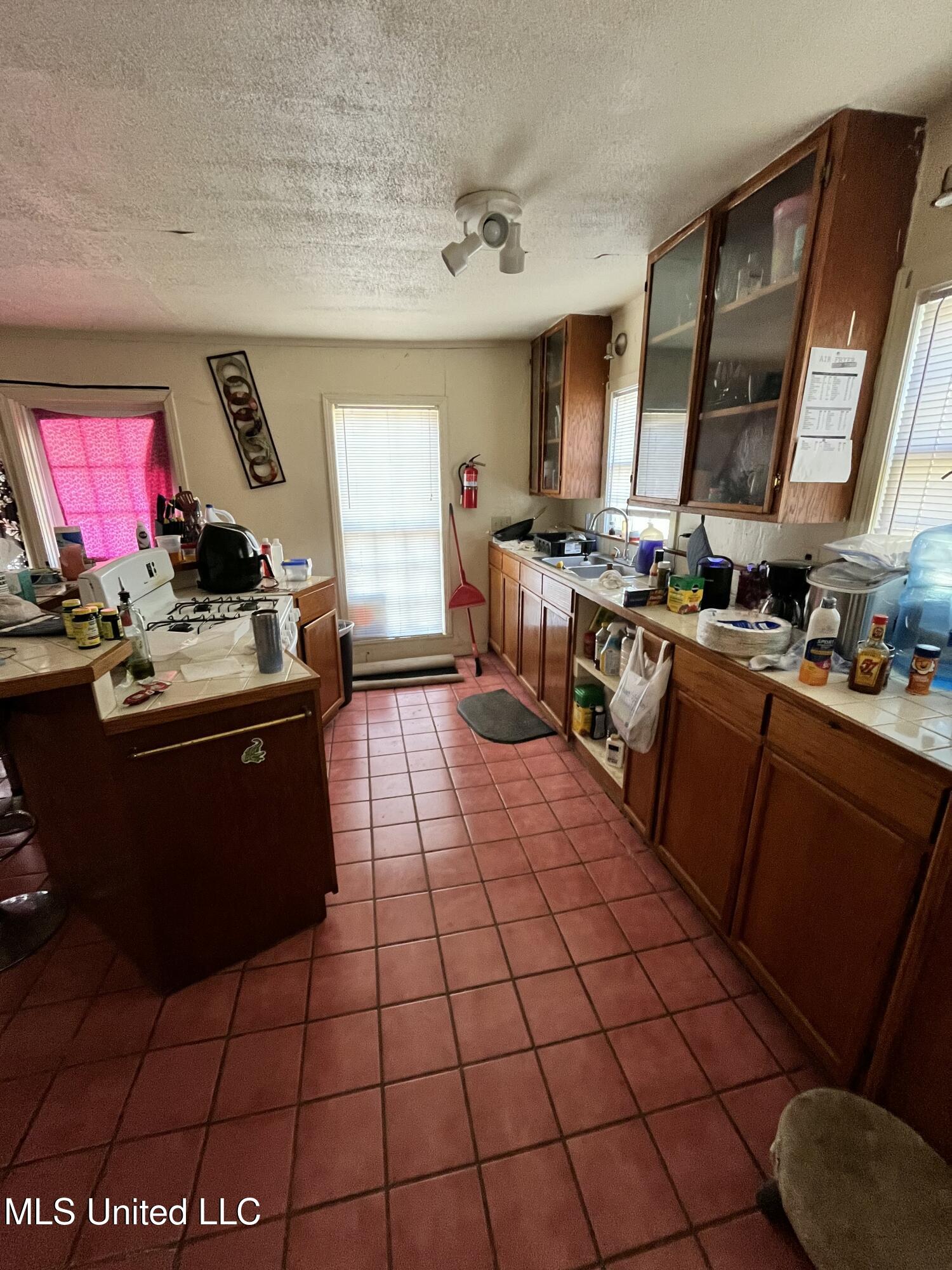 3243 Terry Road Jackson, MS 39212 - Photo 4 of 5 tempImages59aZd