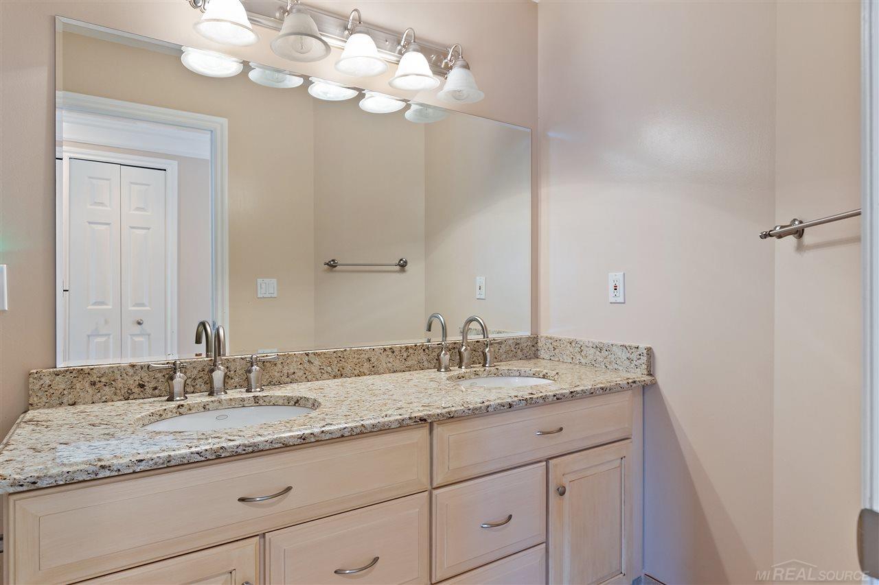 1158 Rochelle Park Drive Rochester Hills, MI 48309 - Photo 49 of 59