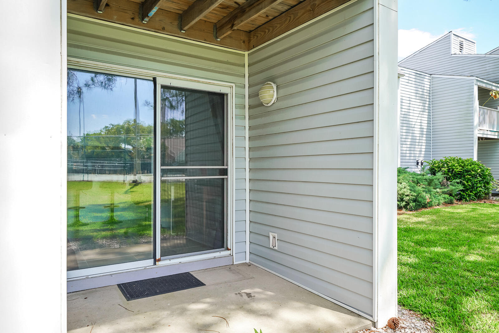 101 Old Ferry Road, Unit 5B Shalimar, FL 32579 - Photo 15 of 22 a view of backyard with green space