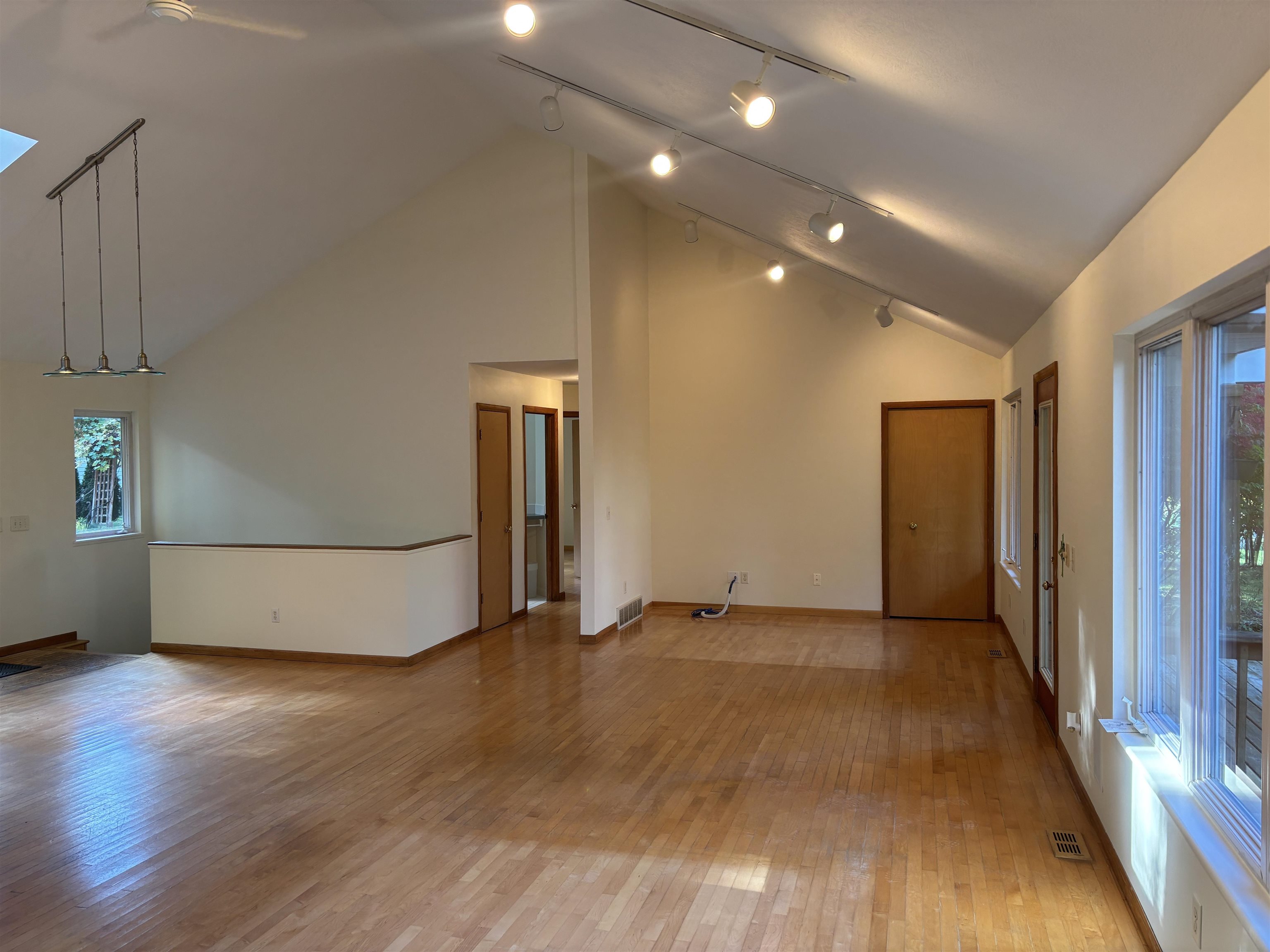 6232 Center Road Traverse City, MI 49686 - Photo 8 of 31 Gallery Image 8