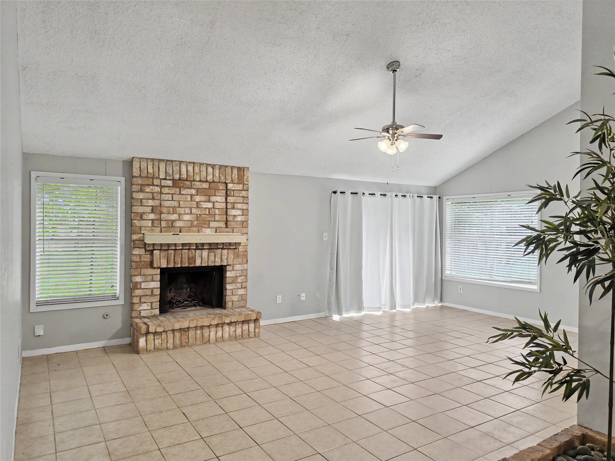7410 Songwind Lane Spring, TX 77379 - Photo 3 of 17