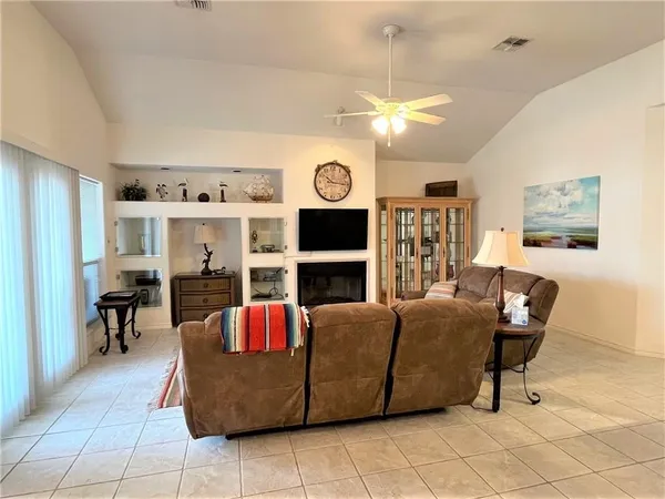 $3,250 | 13557 Bullion Court, Corpus Christi, TX 78418