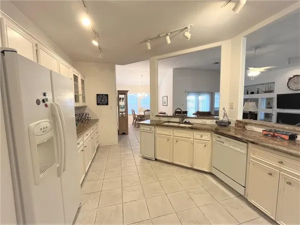 $3,250 | 13557 Bullion Court, Corpus Christi, TX 78418