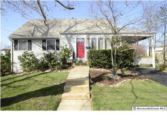 327 Middle Road Hazlet, NJ 07730 - Photo 1 of 3 Primary Photo
