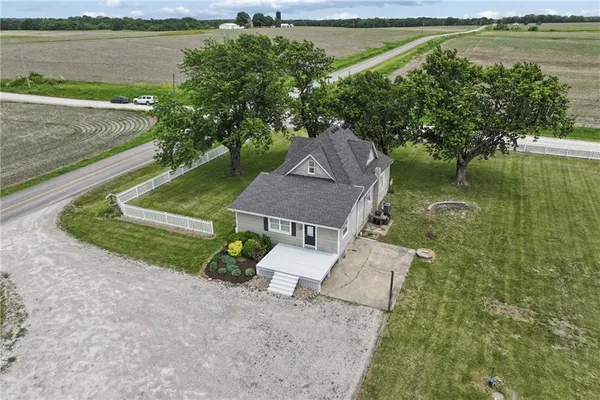 $350,000 | 696 Highway Cc Road, Concordia, MO 64020