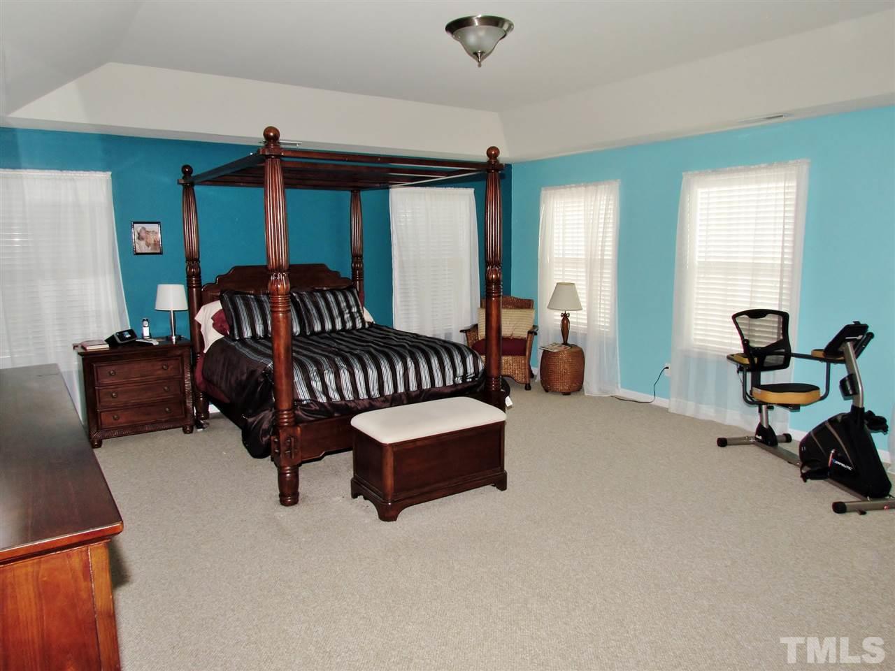 5325 Heather Ridge Lane Raleigh, NC 27610 - Photo 17 of 25 Gallery Image 17