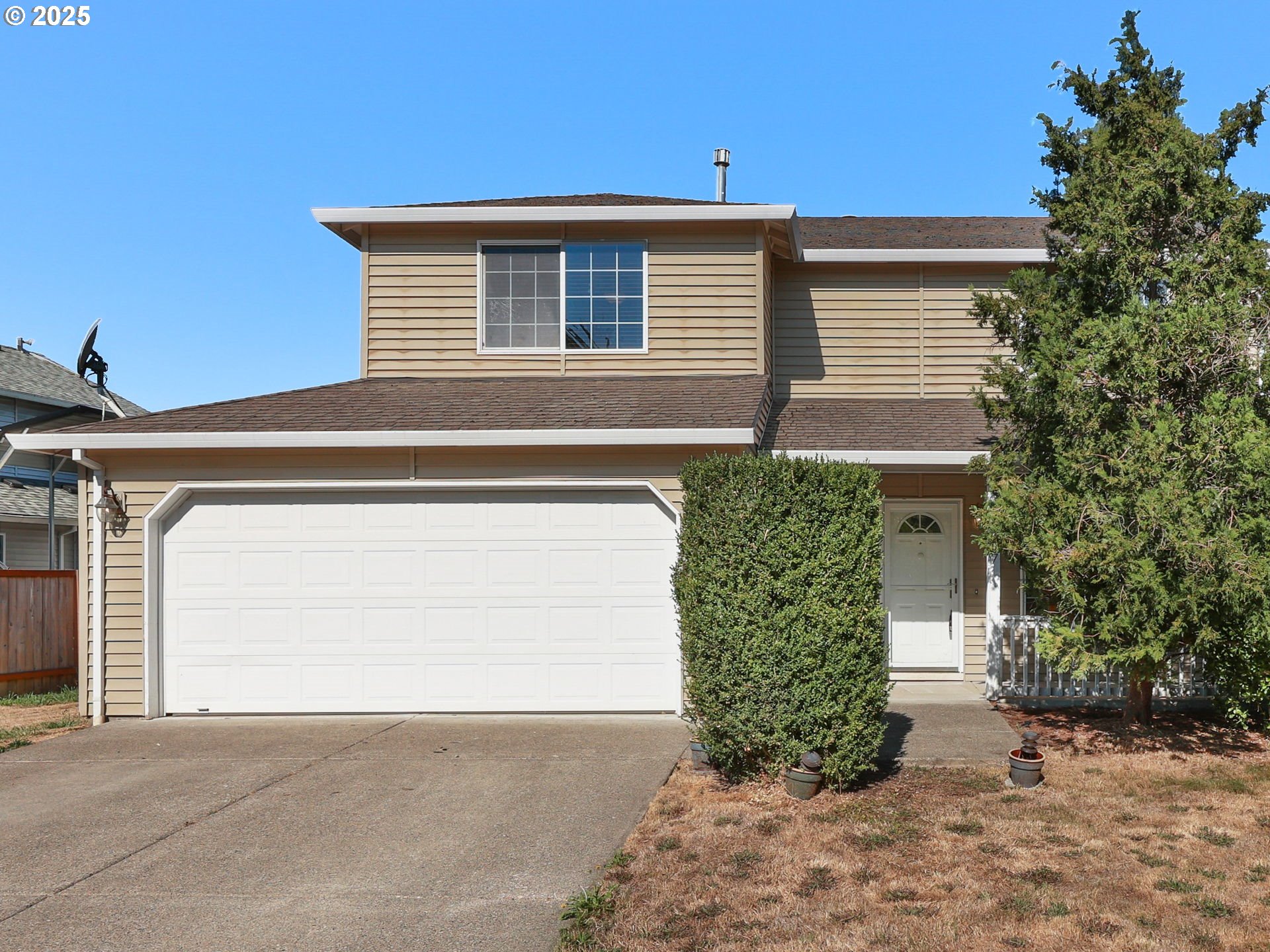52407 Northeast 14th Scappoose, OR 97056 - Photo 1 of 46 a front view of a house with garden
