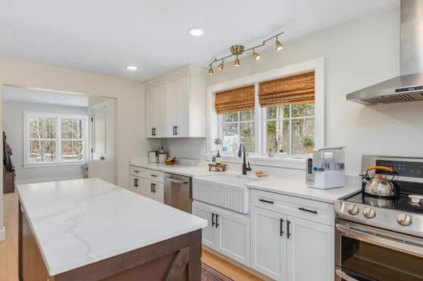$730,000 | 29 Bonds Corner Road, Hancock, NH 03449