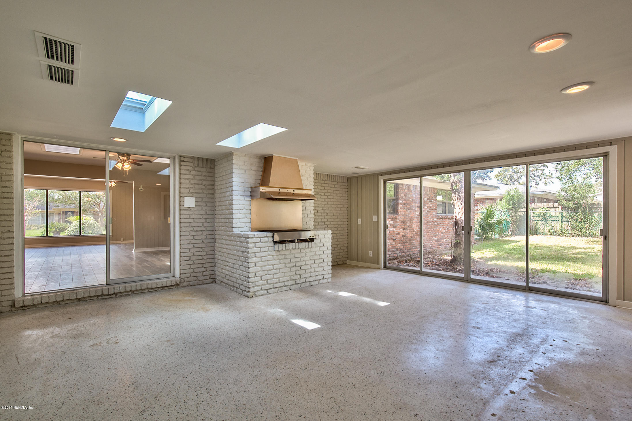 1105 Carlotta Road West Jacksonville, FL 32211 - Photo 35 of 68 sjrp-32
