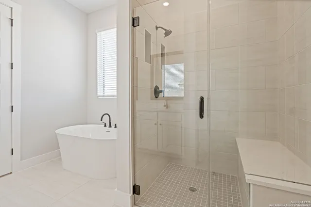 $569,900 | 321 Lawrence Drive, Castroville, TX 78009