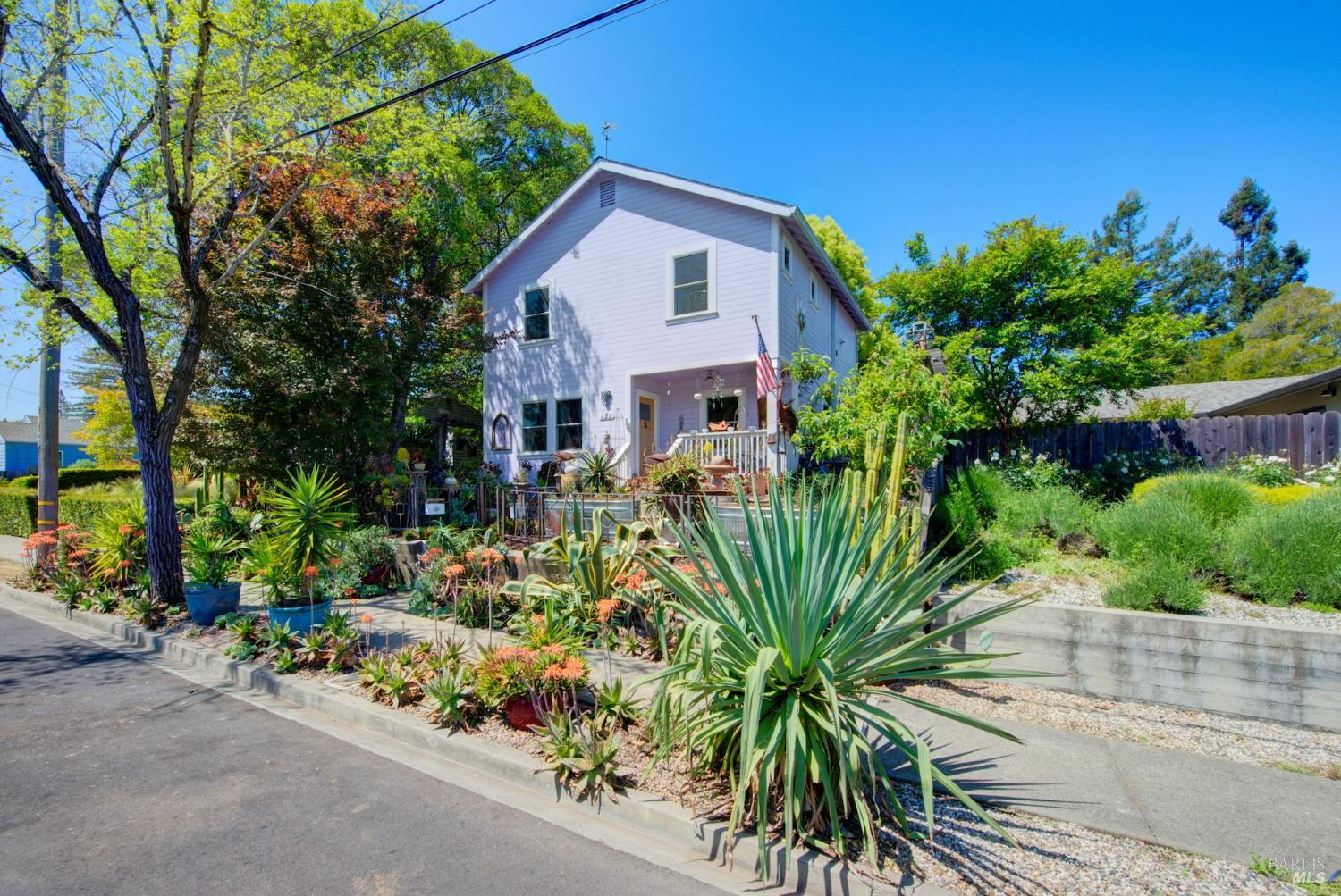 151 Randolph Street Napa, CA 94559 - Photo 3 of 49