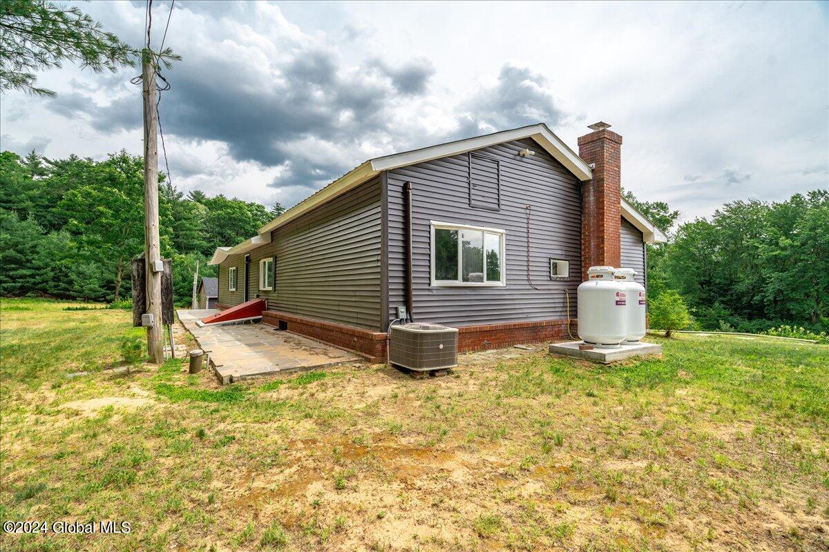 183 Louden Road Wilton, NY 12866 - Photo 9 of 59 30-183 LOUDON RD-36
