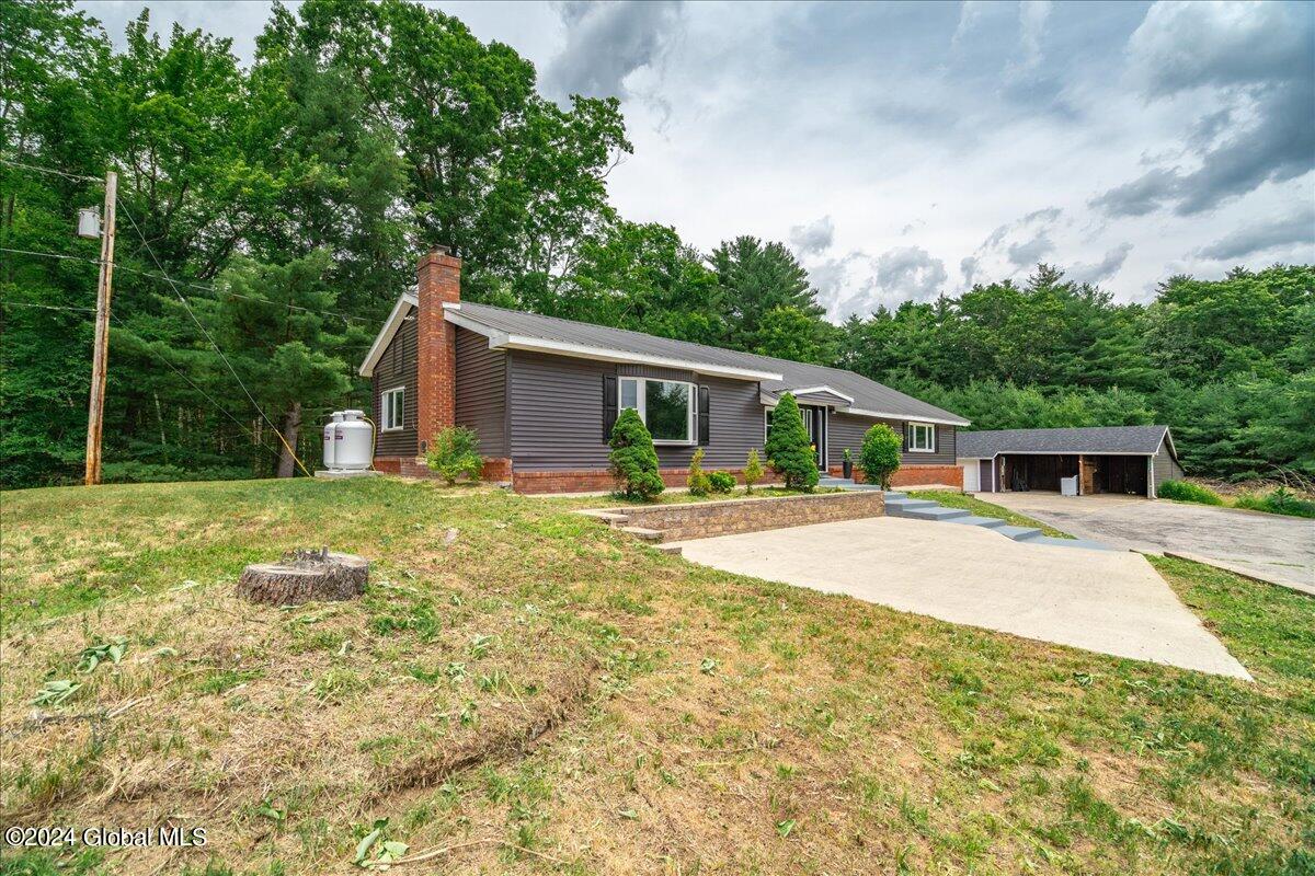 183 Louden Road Wilton, NY 12866 - Photo 10 of 59 31-183 LOUDON RD-37