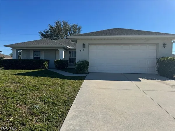$1,800 | 224 Kismet Parkway East, Cape Coral, FL 33909