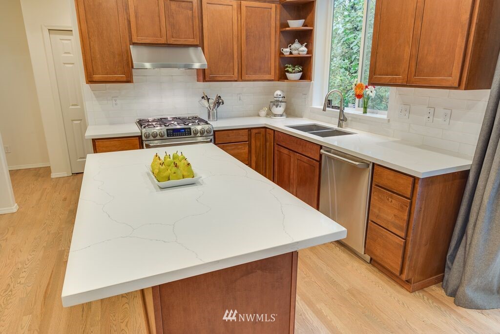 3818 161st Place Southeast Bothell, WA 98012 - Photo 7 of 24 Gallery Image 7