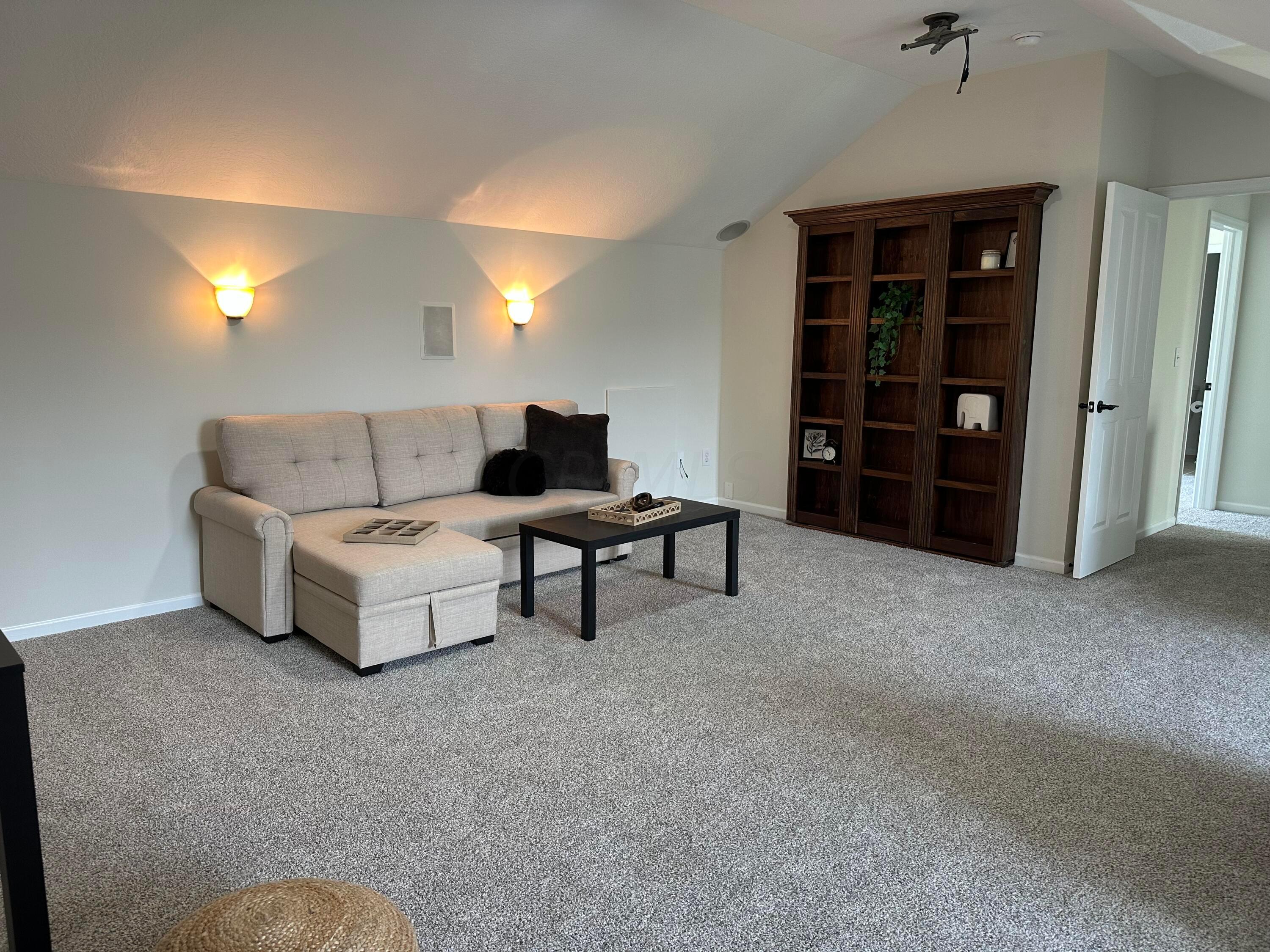 4638 Community Way, Unit 32 Hilliard, OH 43026 - Photo 30 of 44 IMG_9323