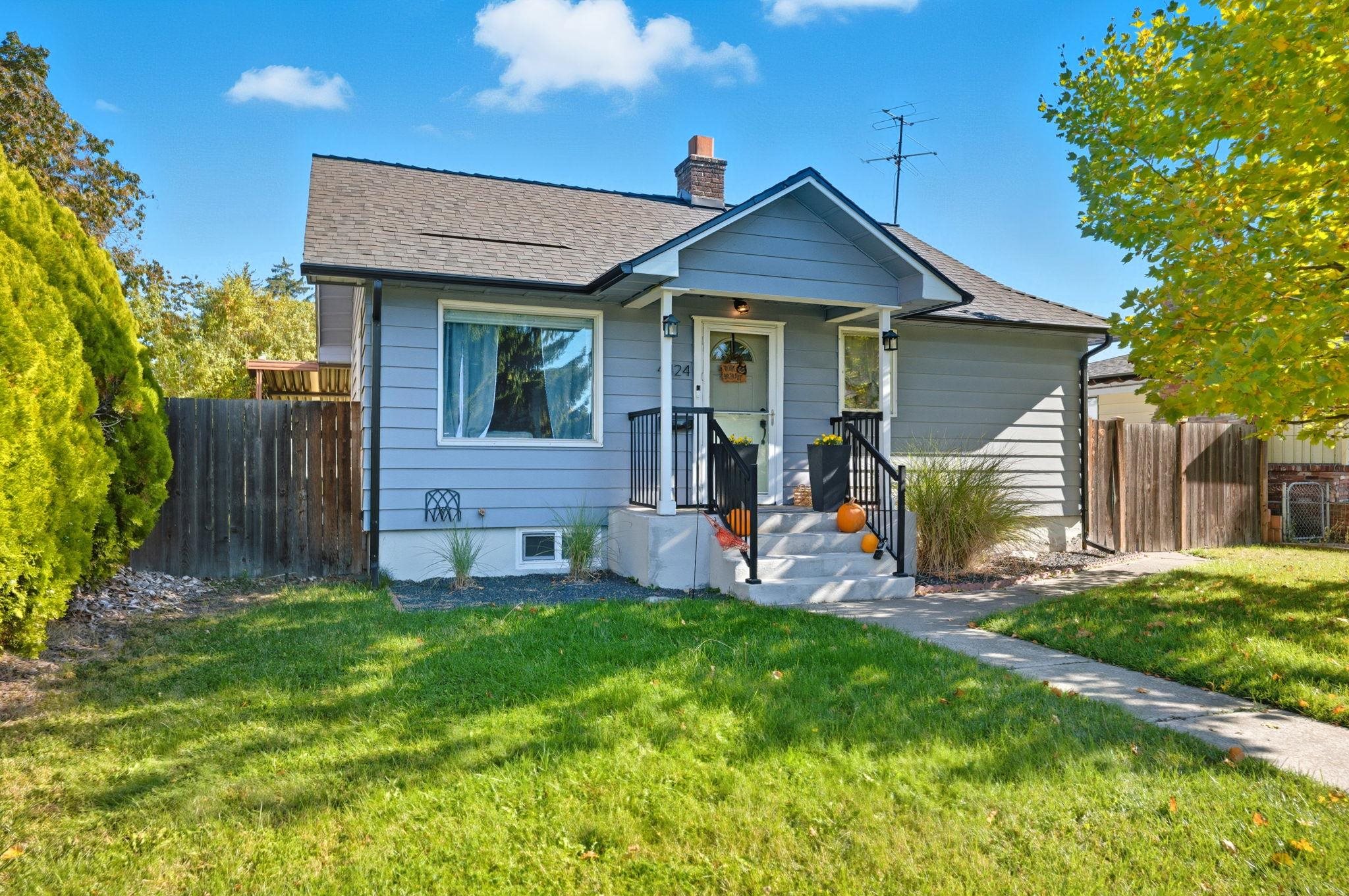 4424 North Monroe Street Spokane, WA 99205 - Photo 2 of 34