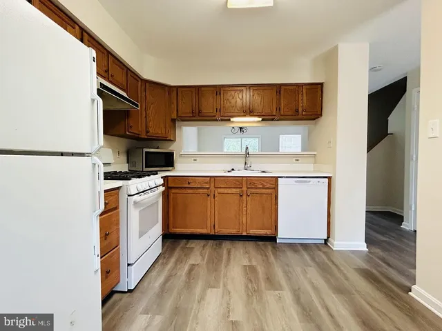 $2,650 | 20865 Sandstone Square, Sterling, VA 20165