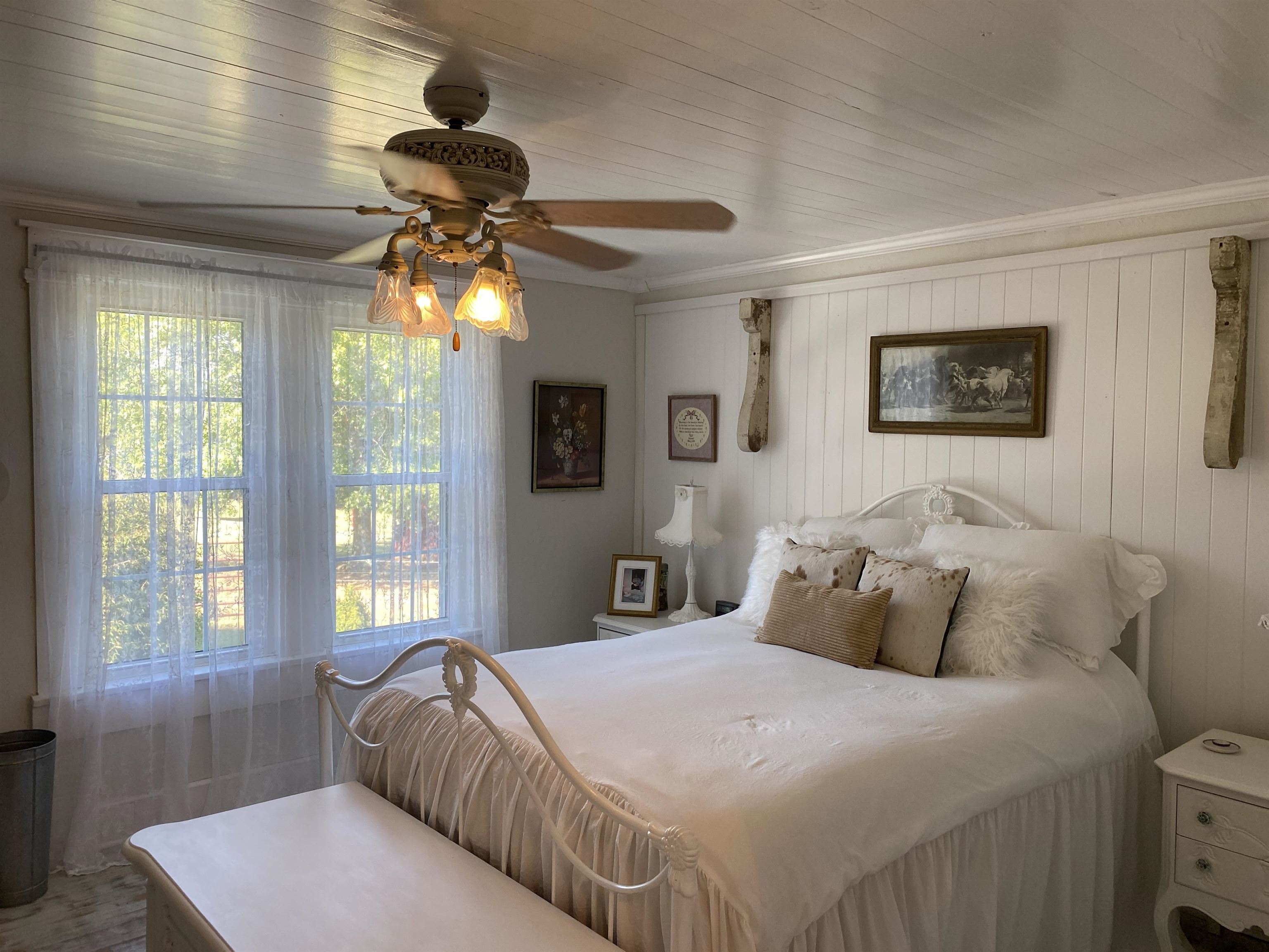 90 Dickson Road Sardis, TN 38371 - Photo 13 of 25 a bedroom with a bed and a window