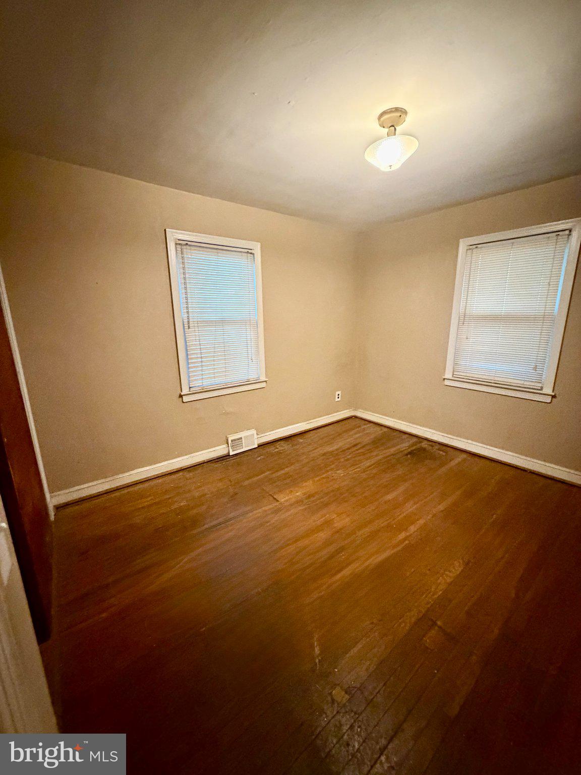 4606 Burlington Road Hyattsville, MD 20781 - Photo 10 of 10 Bright and airy blank canvas room.