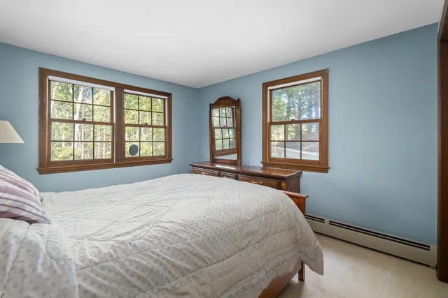 $599,999 | 31 Clay Hill Road, York, ME 03902