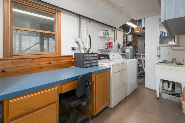 $599,999 | 31 Clay Hill Road, York, ME 03902