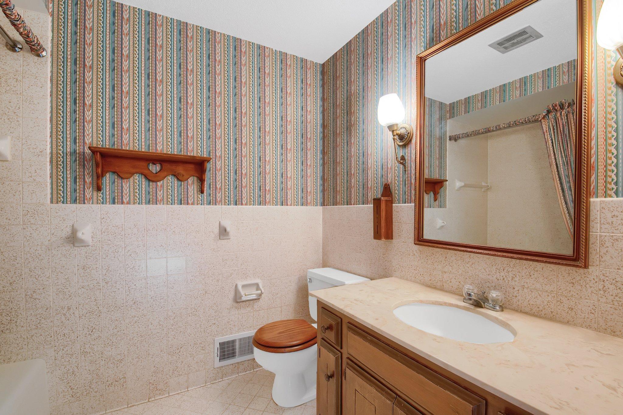 25 Cooper Circle Edina, MN 55436 - Photo 46 of 61