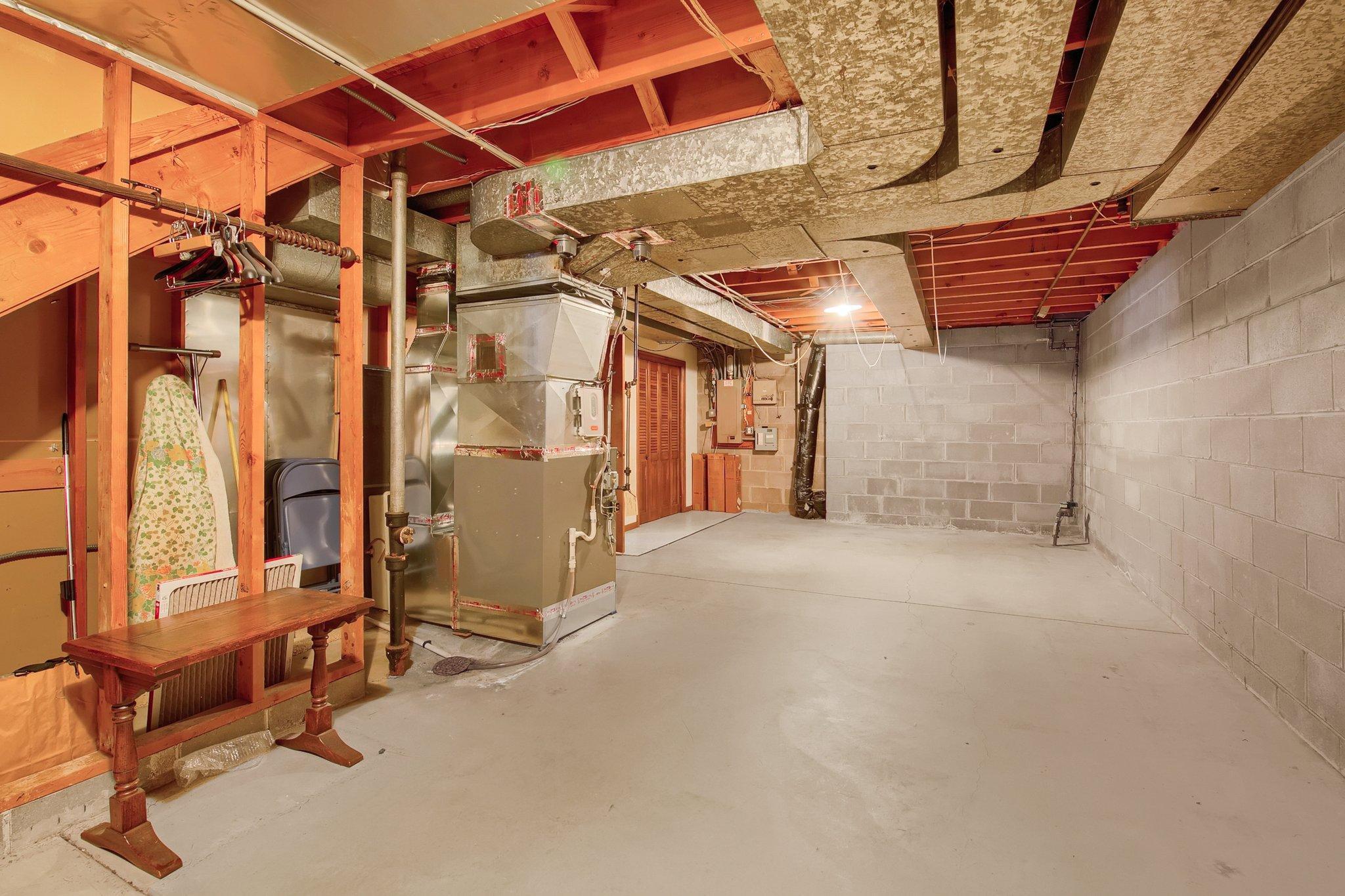 25 Cooper Circle Edina, MN 55436 - Photo 58 of 61