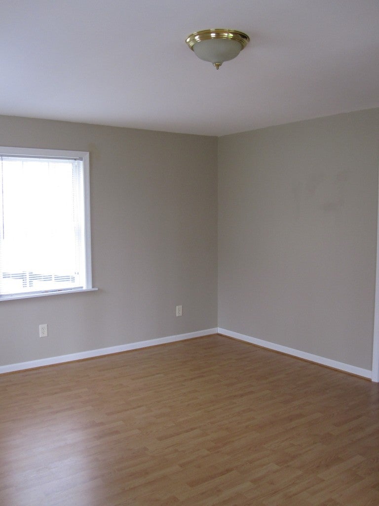 1 Cape Reed Road Renick, WV 24966 - Photo 8 of 16 Family room