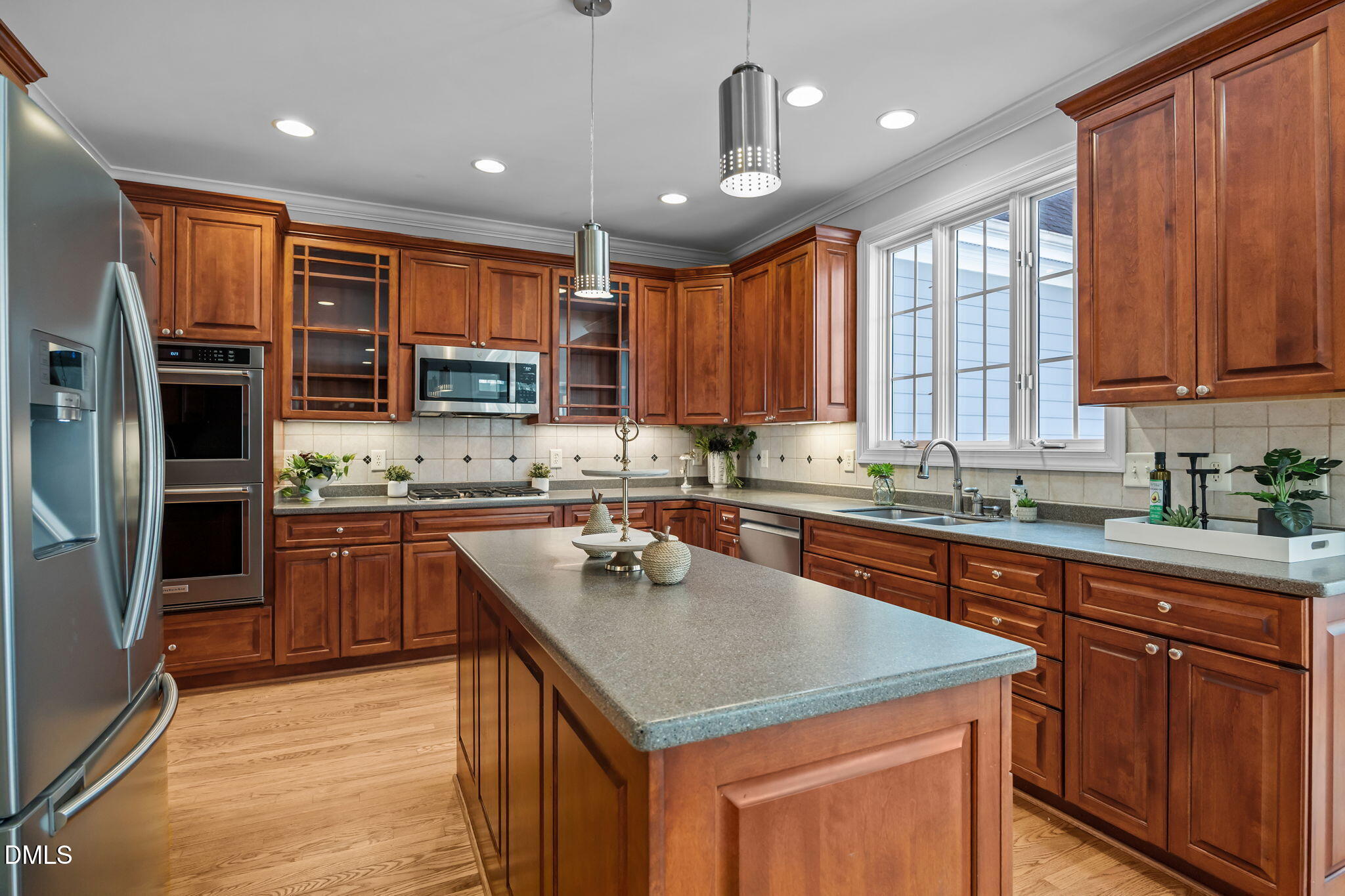111 Lake Ridge Place Chapel Hill, NC 27516 - Photo 35 of 84 39-web-or-mls-IMG_6365
