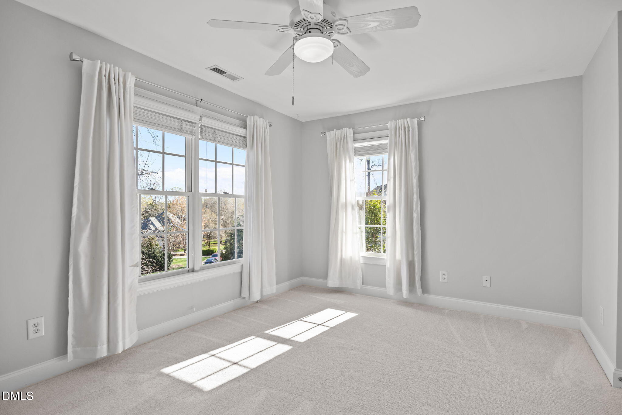 111 Lake Ridge Place Chapel Hill, NC 27516 - Photo 59 of 84 50-web-or-mls-IMG_6404