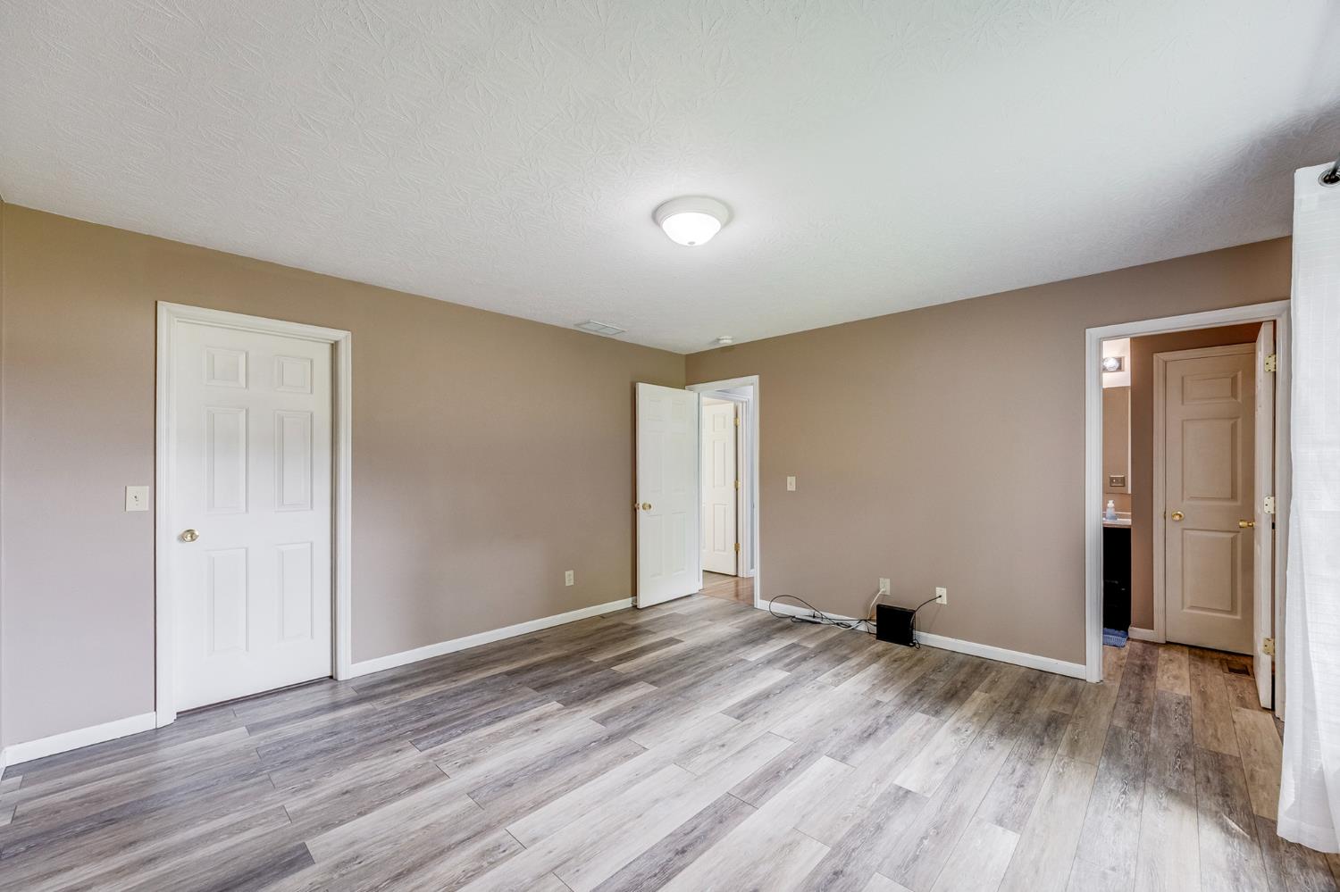 1080 Main Street Rising Sun, IN 47040 - Photo 18 of 32 Gallery Image 18