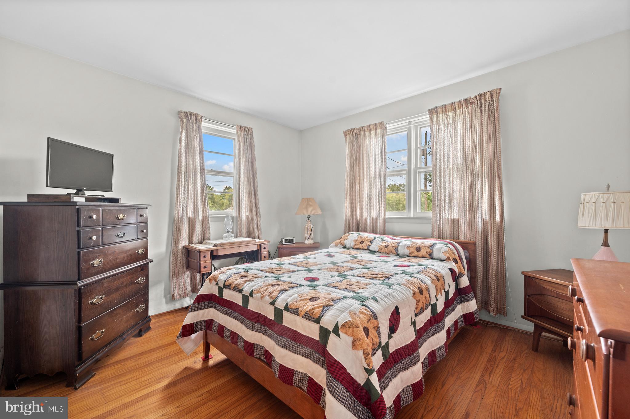 1622 Branch Road Perkasie, PA 18944 - Photo 19 of 40 1st Floor Bedroom