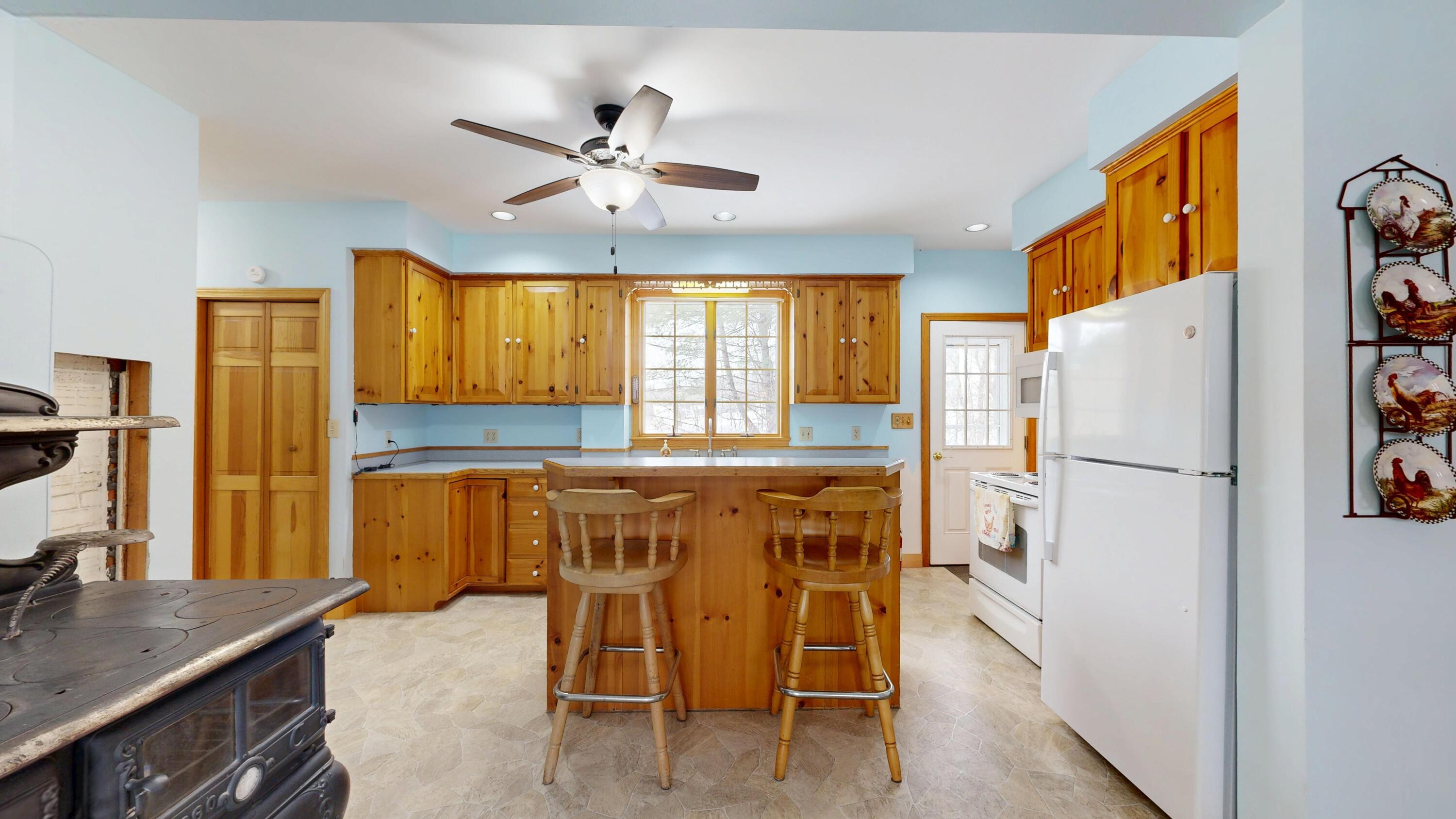 1696 Federal Road Livermore, ME 04253 - Photo 9 of 88 1696-Federal-Road-02232026_085603