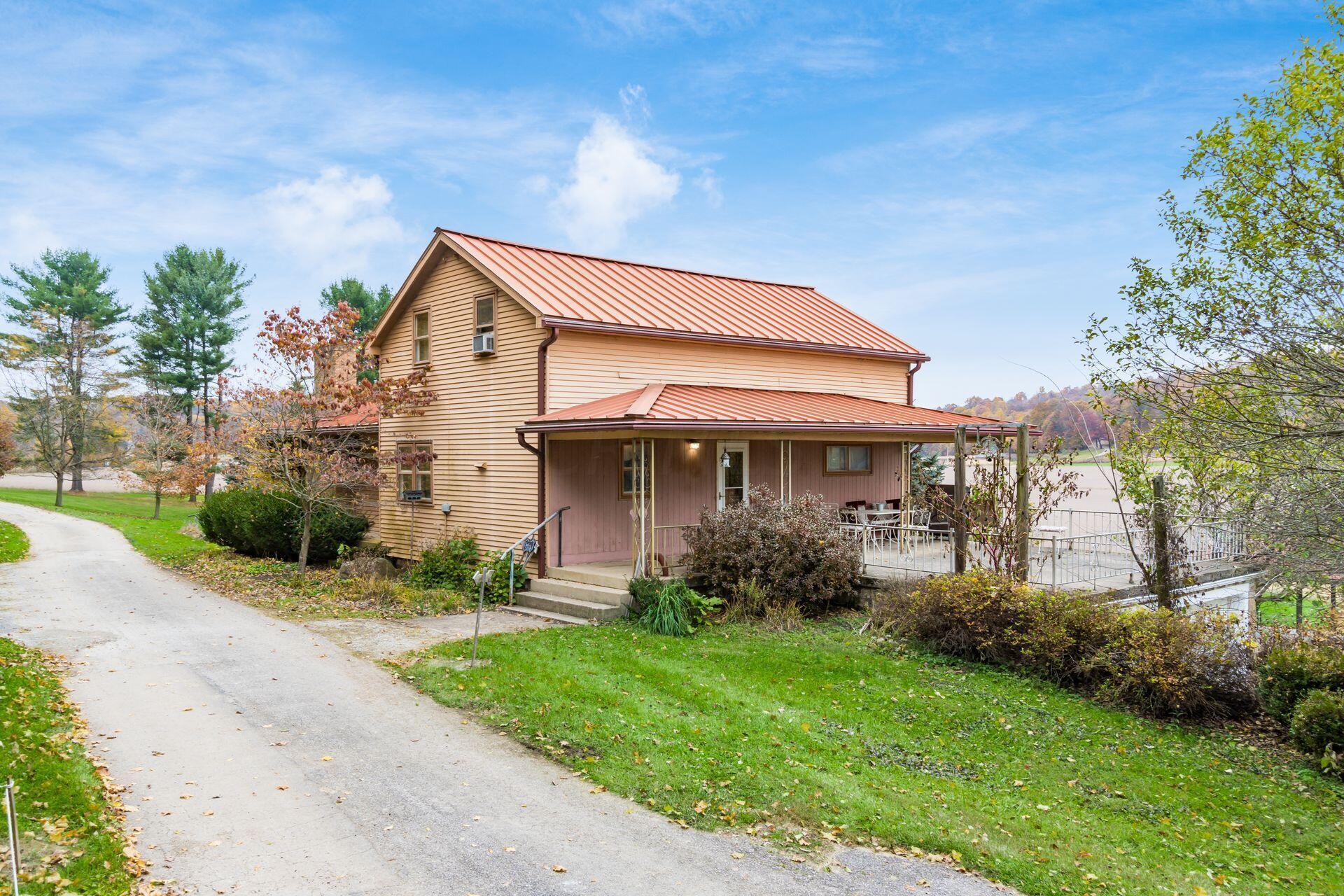 Endless possibilities for a private residence, hunting lodge, bridal party space, or an Airbnb.