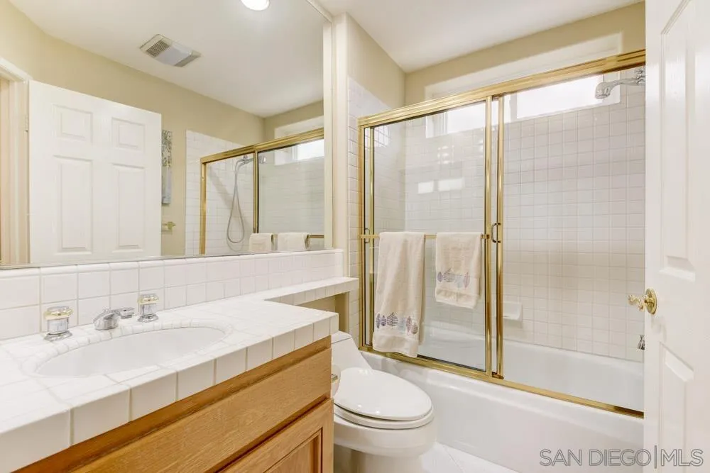 1978 Monarch Ridge Circle El Cajon, CA 92019 - Photo 23 of 46 Gallery Image 23