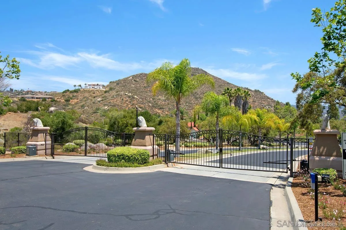 1978 Monarch Ridge Circle El Cajon, CA 92019 - Photo 38 of 46 Gallery Image 38