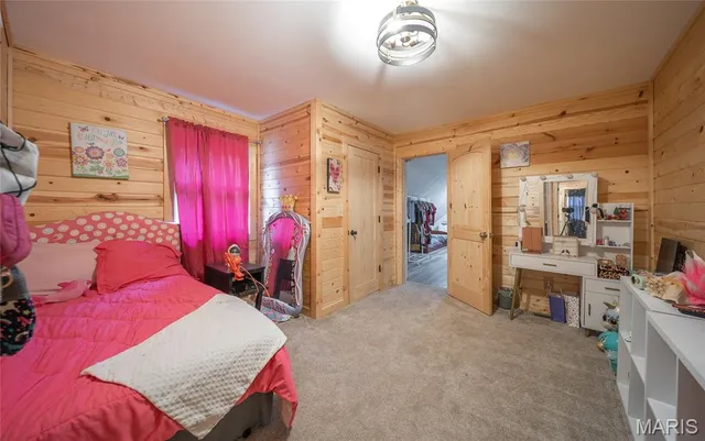 $995,000 | 1950 Lake Forest Drive, Park Hills, MO 63601