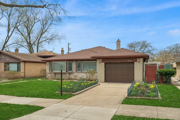 $670,000 | 9738 Keystone Avenue, Skokie, IL 60076